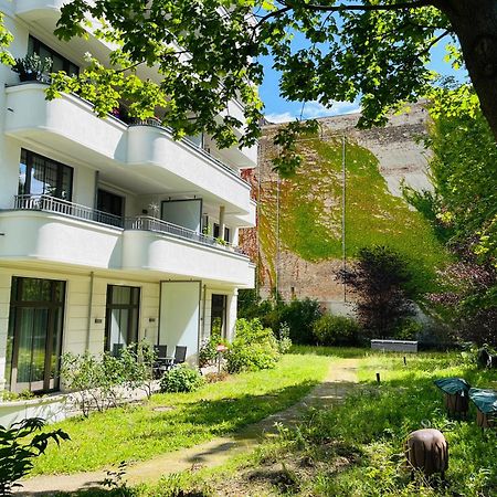 Modern Apartment In Mitte Berlin Dış mekan fotoğraf
